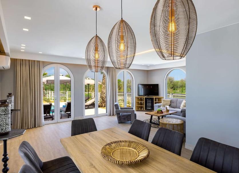 Dining room Photo