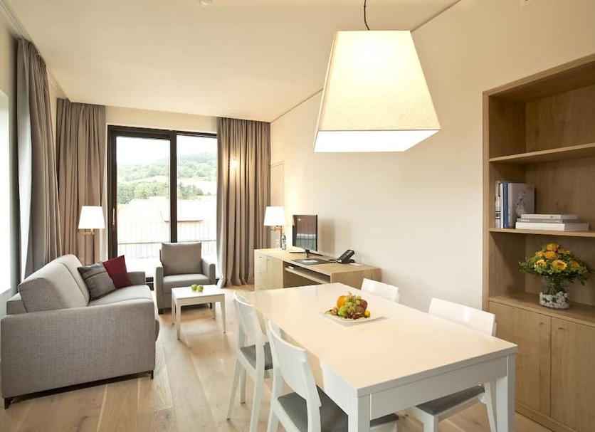 Dining room Photo