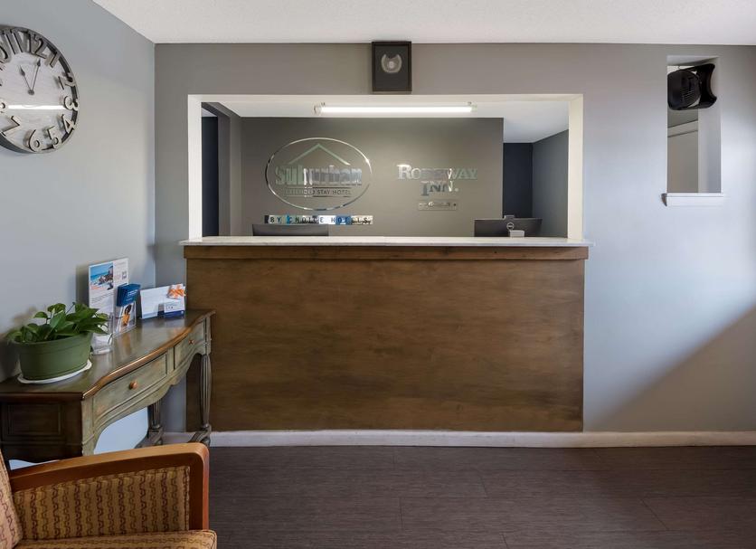Front desk Photo