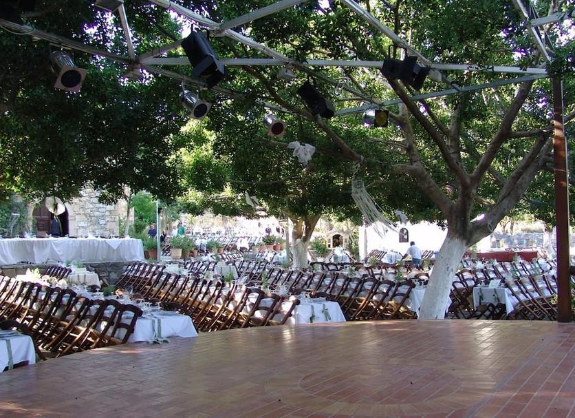 Banquet hall Photo