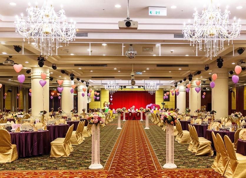 Banquet hall Photo