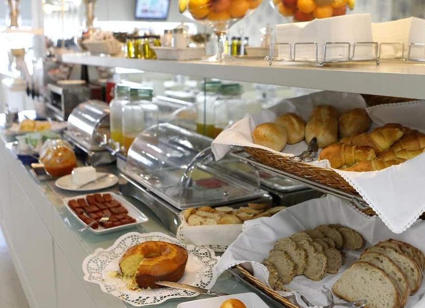 Buffet Photo