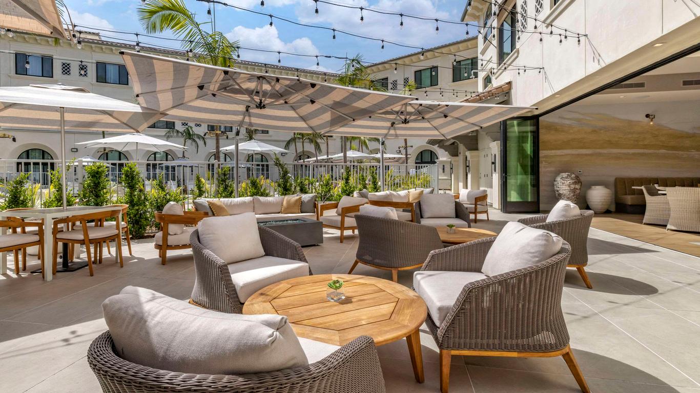 Cambria Hotel Calabasas - Malibu