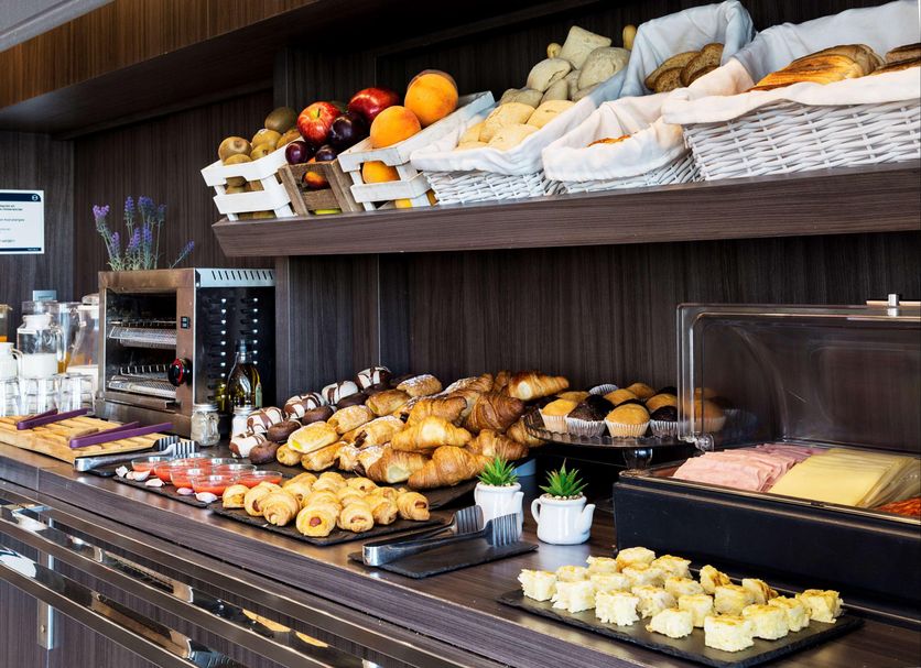 Buffet Photo