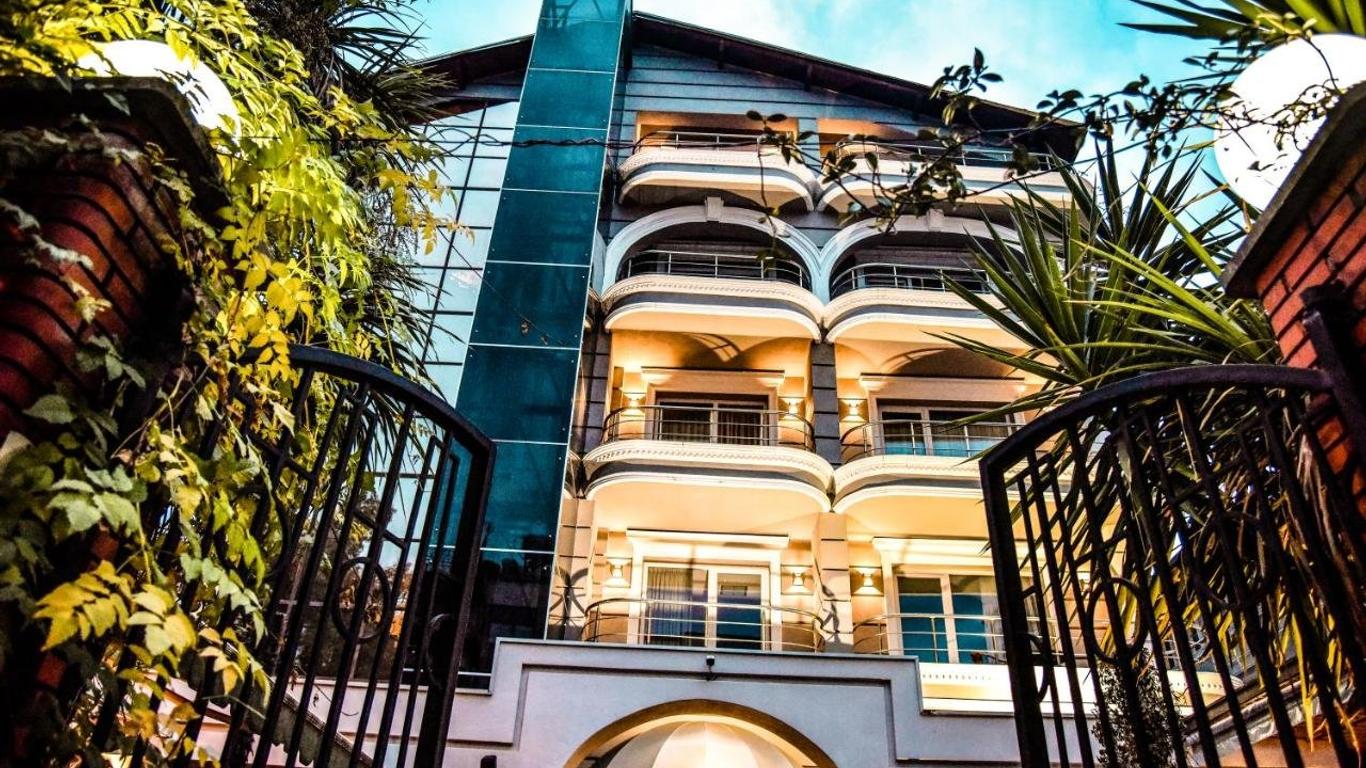 Vh Broadway Tirana Hotel