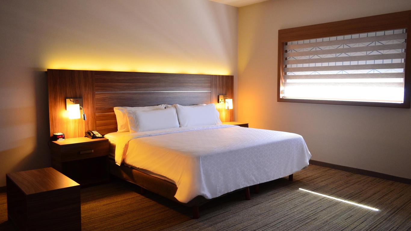 Holiday Inn Express & Suites Ciudad Obregon