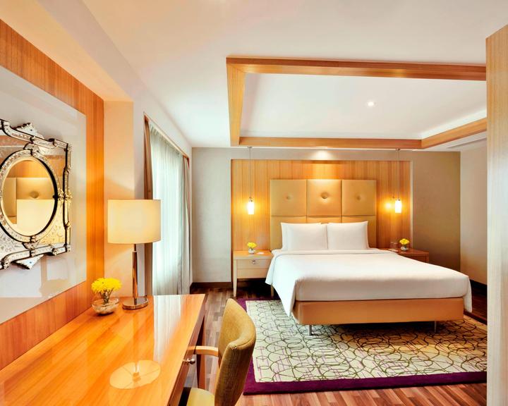 Courtyard by Marriott Chennai from $48. Chennai Hotel Deals & Reviews -  KAYAK
