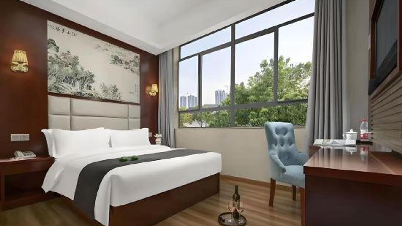 Wansheng Business Hotel