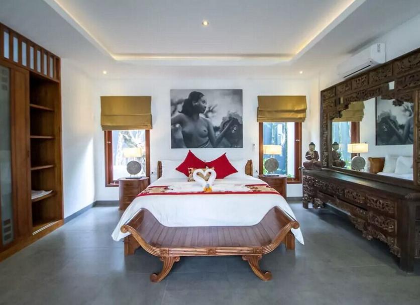 Bedroom Photo