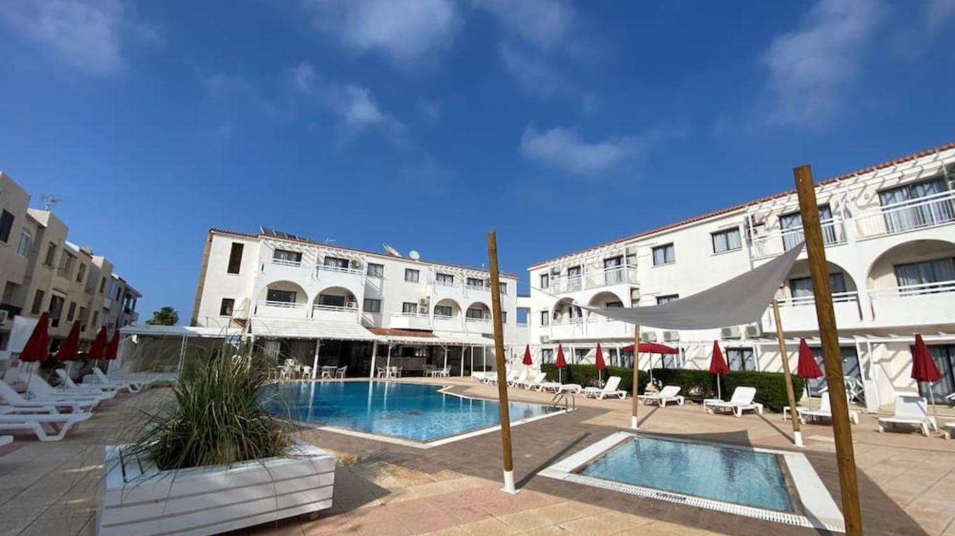 Amore Hotel Apts