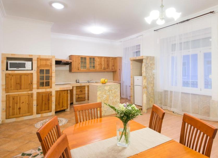 Dining room Photo