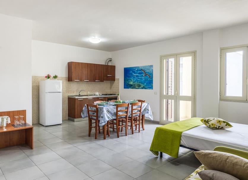 Dining room Photo