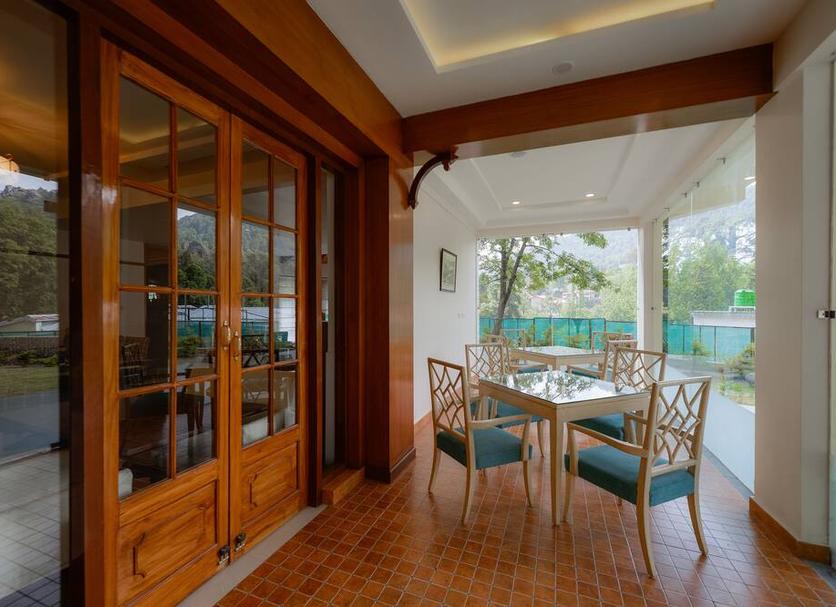 Dining room Photo