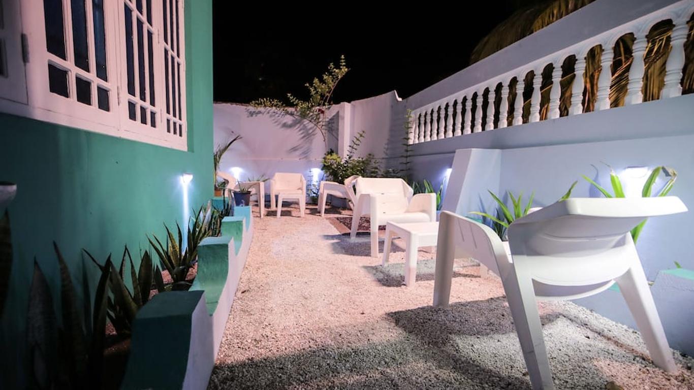 Huvadhoo Inn
