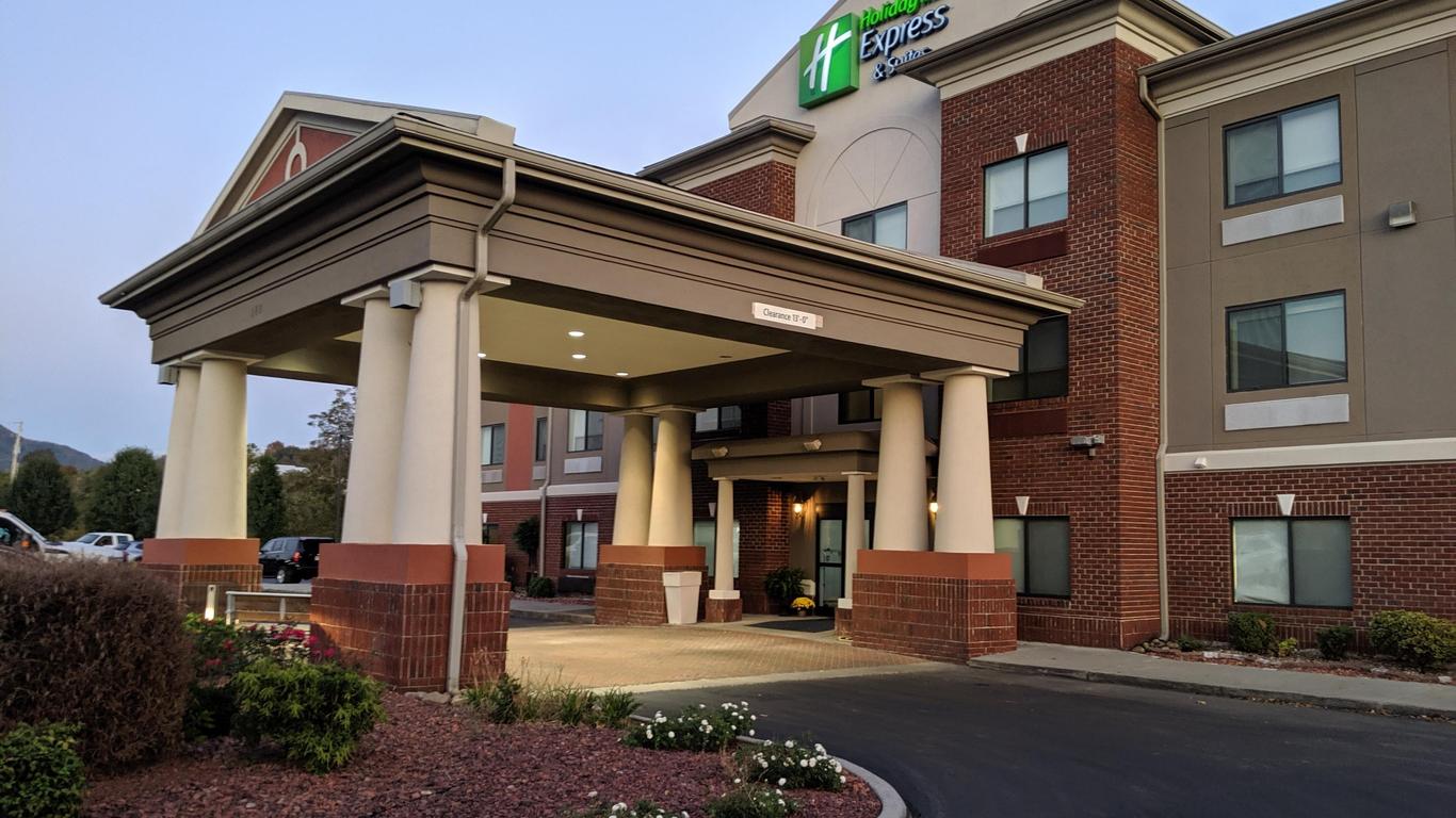 Holiday Inn Express & Suites Claypool Hill (Richlands Area)