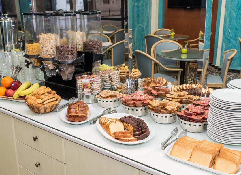 Buffet Photo
