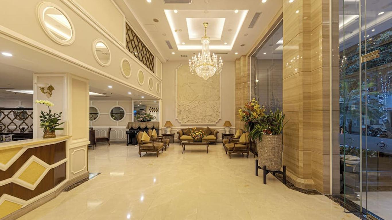 Chalcedony Grand Hotel