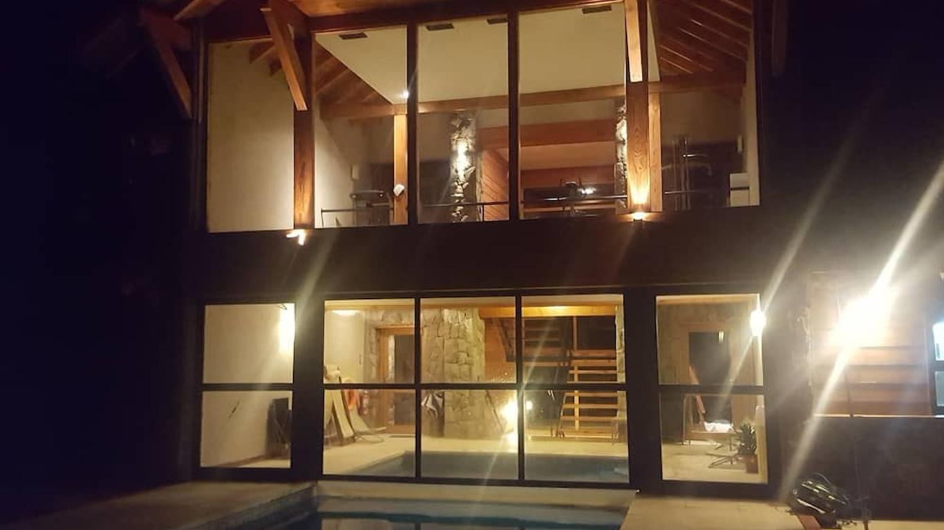 Casa Del Bosque Aparts