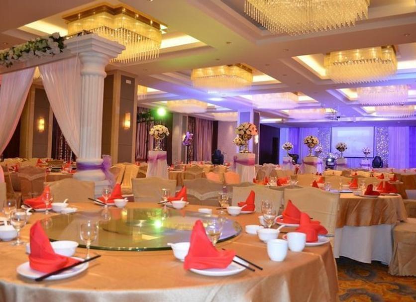 Banquet hall Photo
