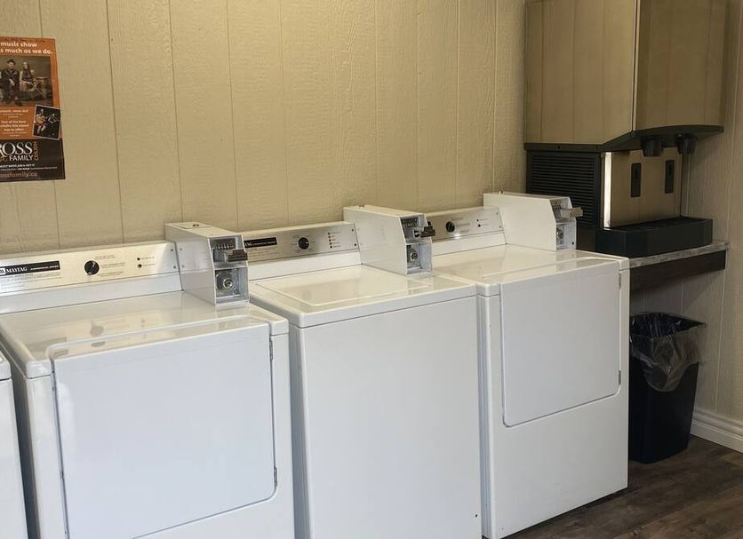 Laundry facility Photo