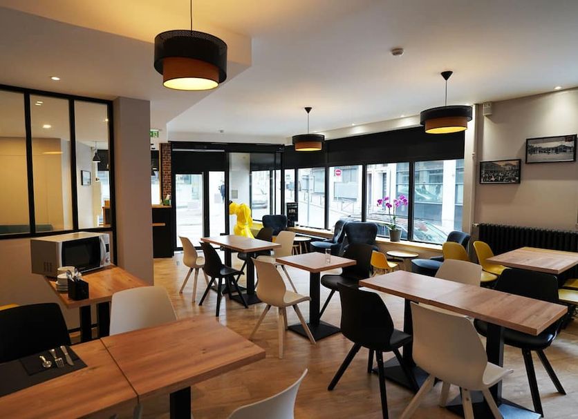 Restaurant Photo