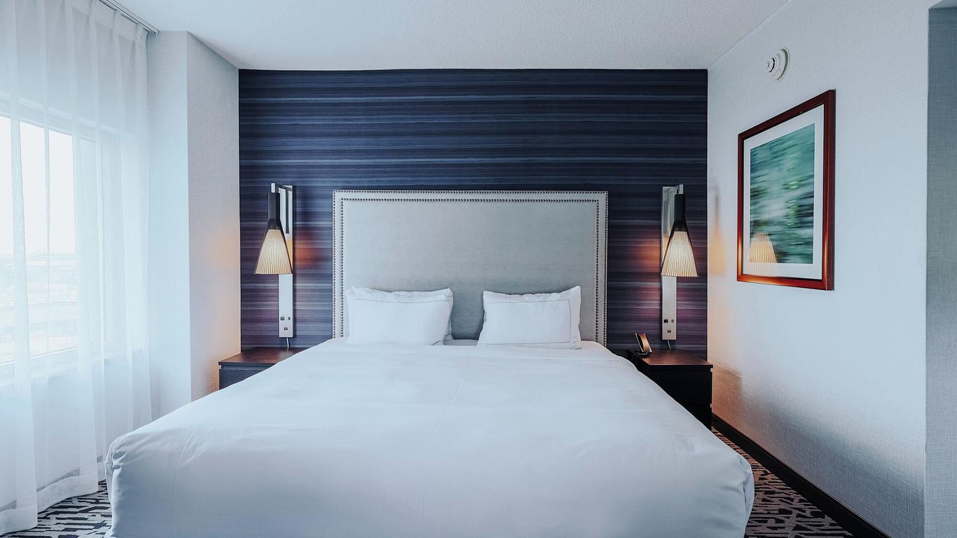 DoubleTree Suites by Hilton Htl & Conf Cntr Downers Grove