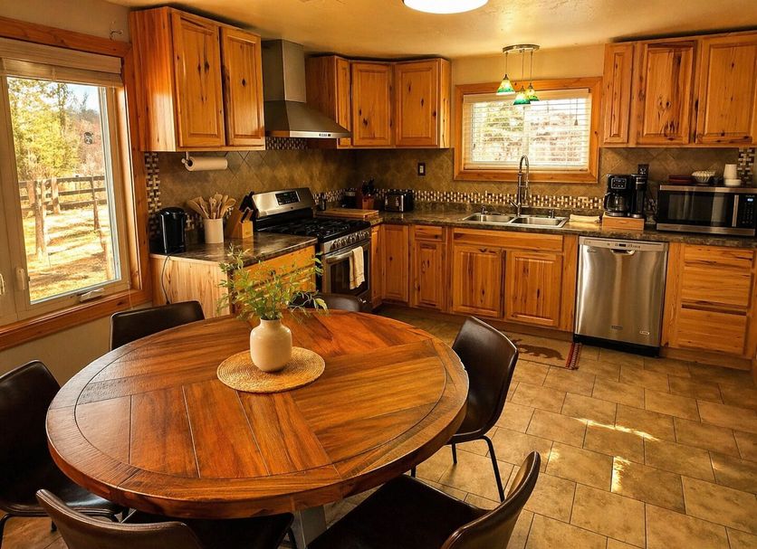 Kitchen Photo