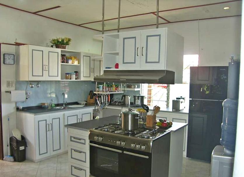 Kitchen Photo