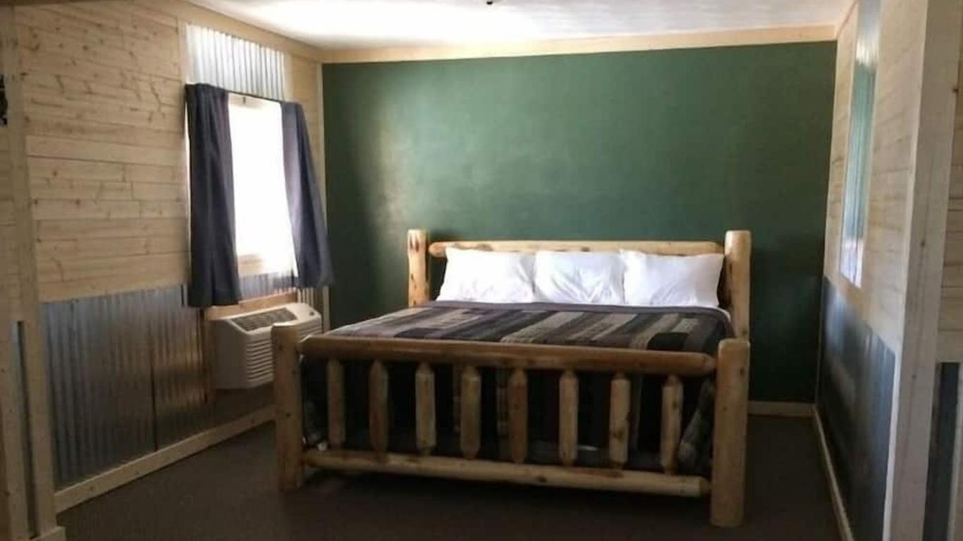 Big Horse Inn & Suites