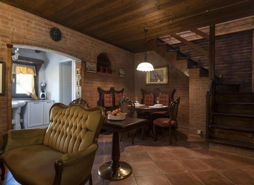 Dining room Photo
