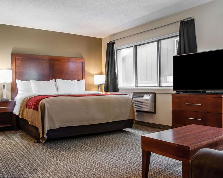 choice hotels in jamestown nd