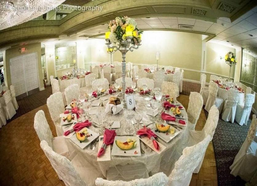 Banquet hall Photo