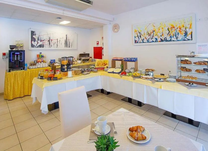 Buffet Photo