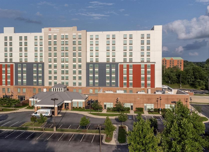 Hilton Garden Inn Hanover Arundel Mills BWI Airport in Hanover, exterior view of the hotel building and entrance