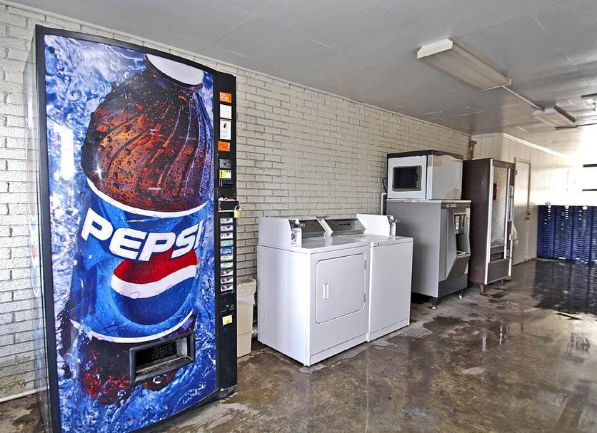 Laundry facility Photo