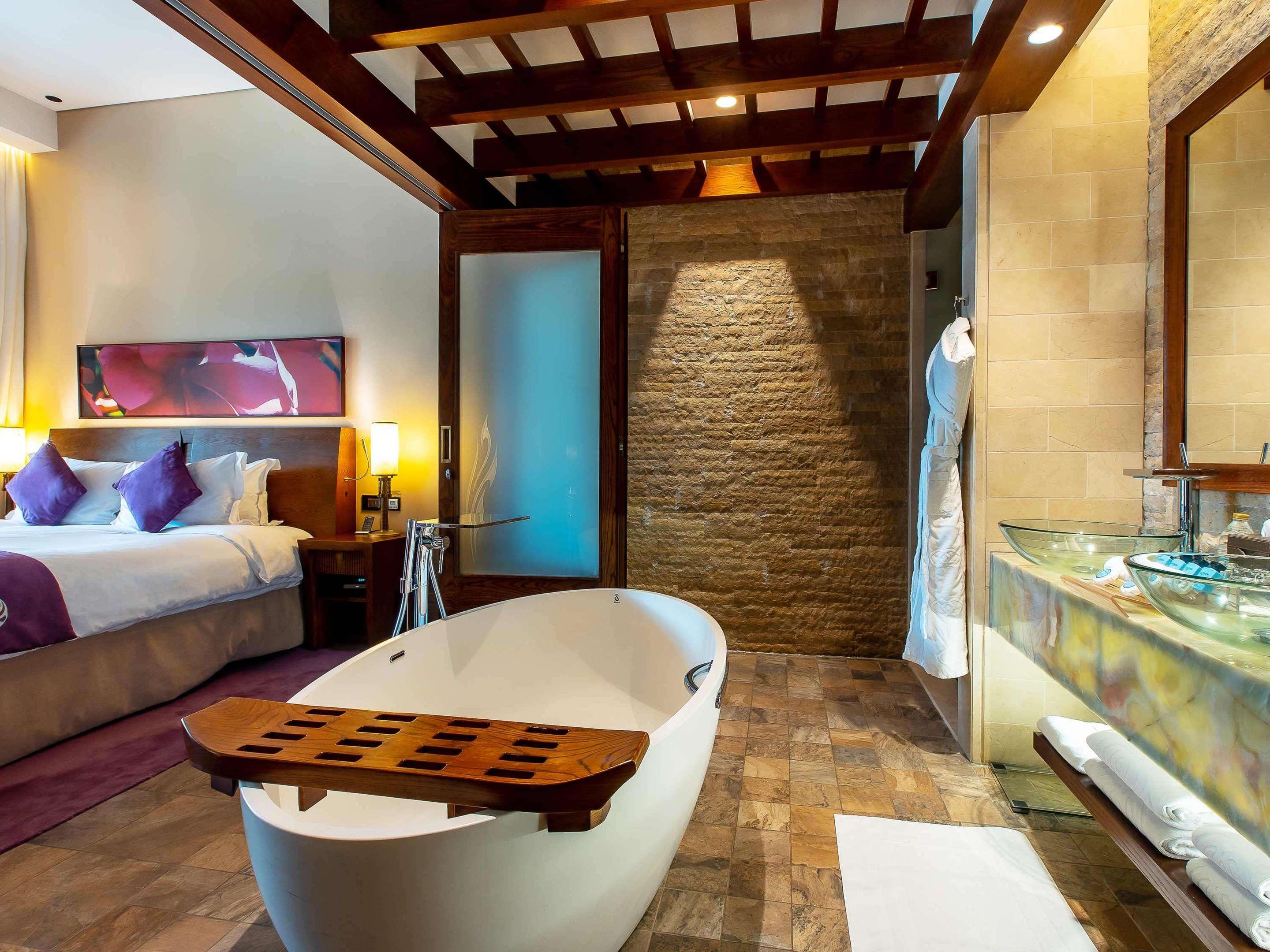 Sofitel Dubai The Palm Resort & Spa
