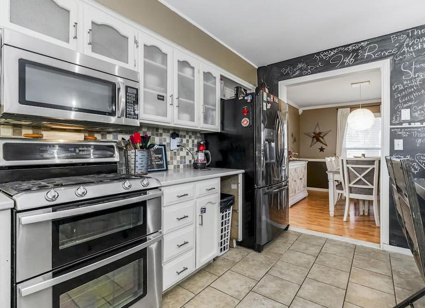 Kitchen Photo