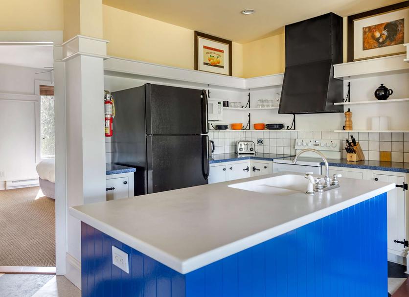 Kitchen Photo