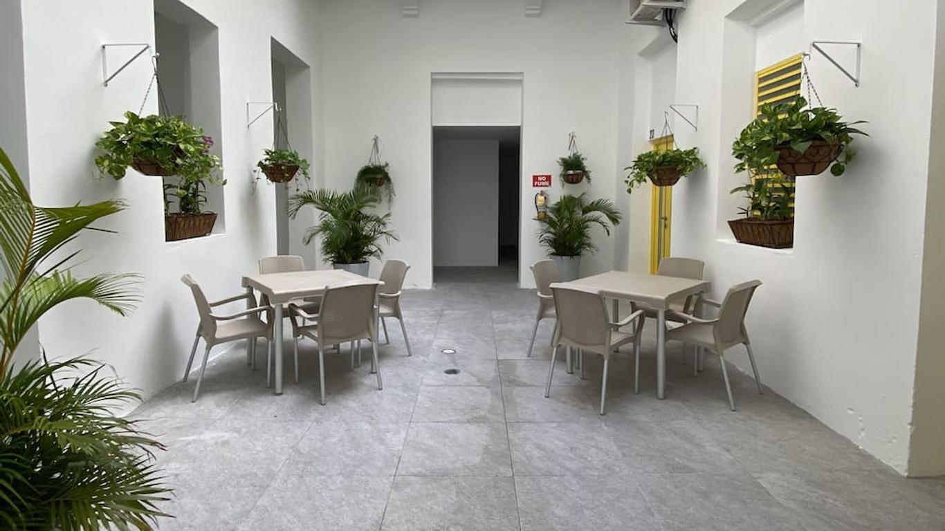 Hotel Nest