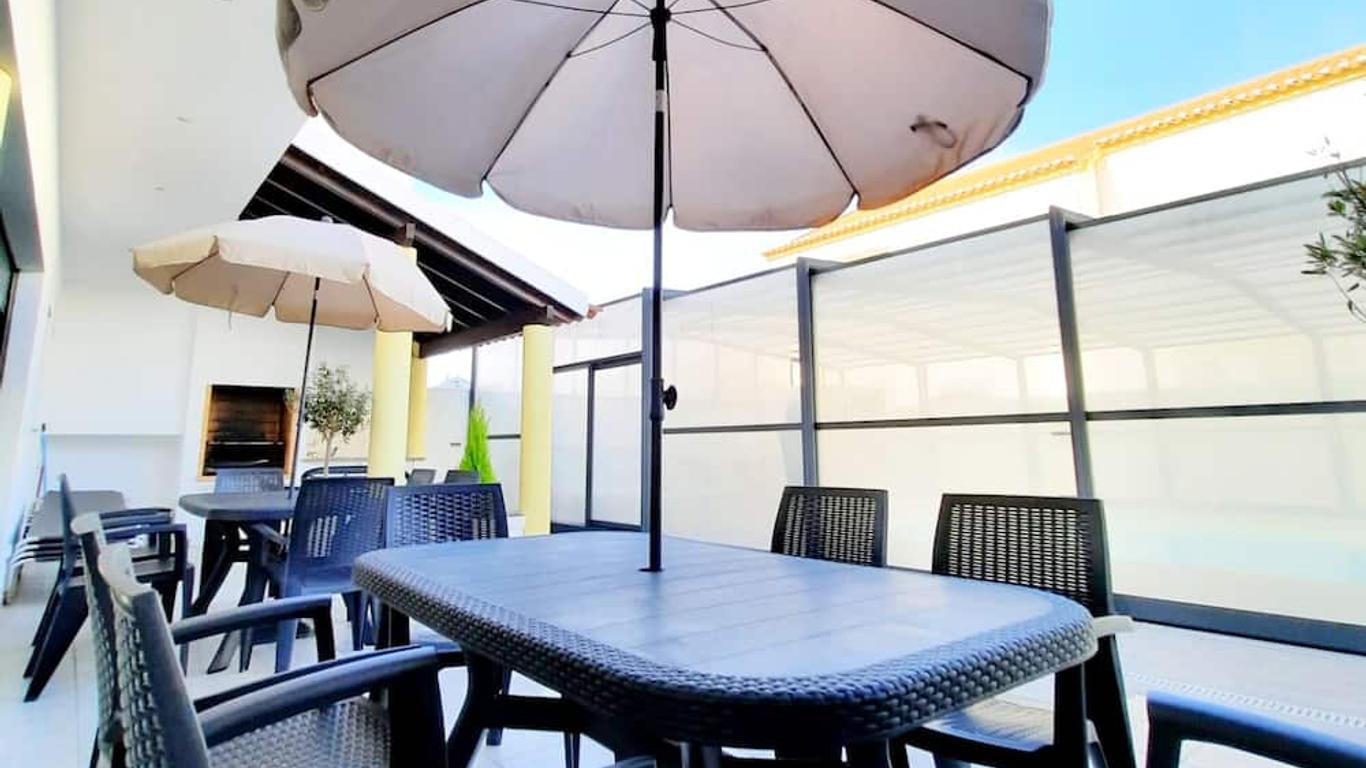 Milfontes Guest House