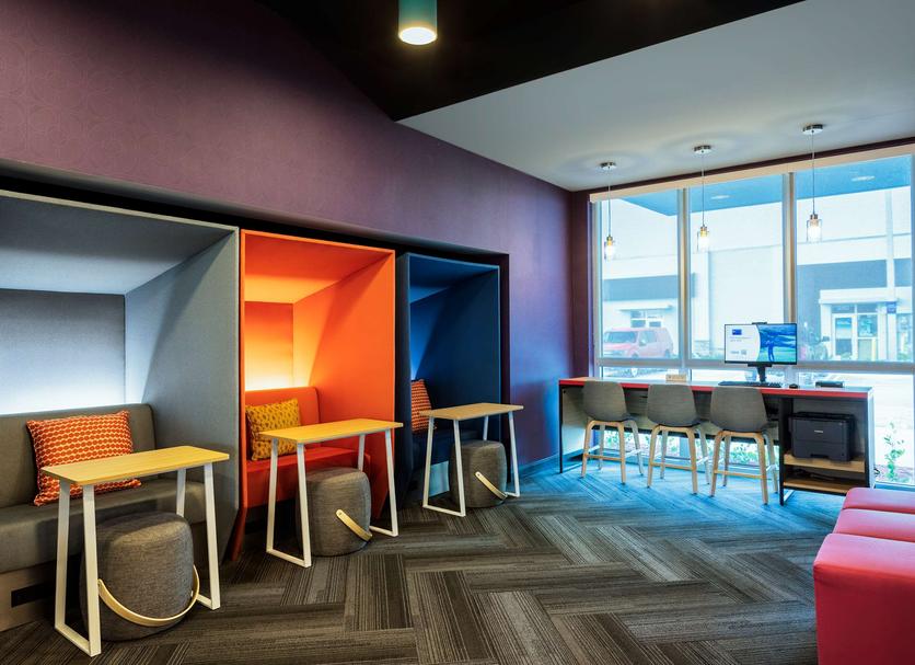 Business center Photo