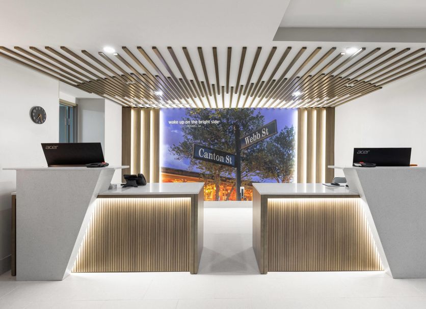 La Quinta Inn & Suites by Wyndham Atlanta Roswell lobby front desk in Roswell