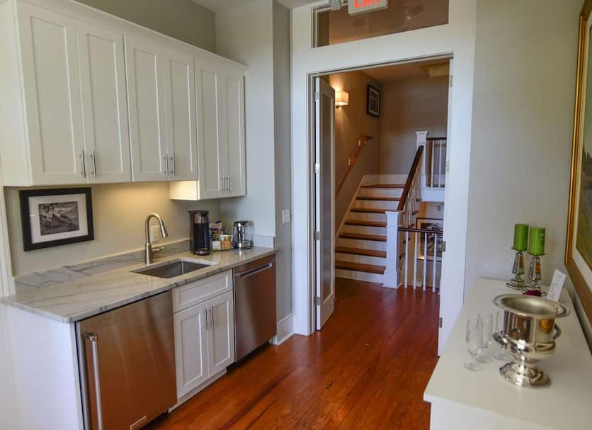 Kitchen Photo