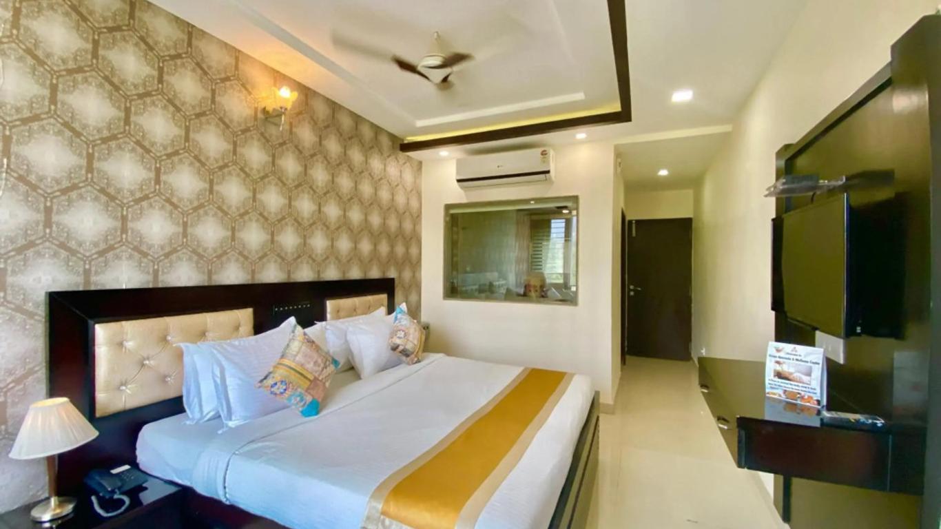 Green by One Hotels