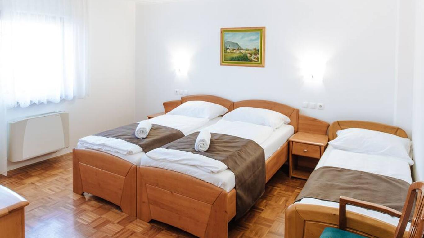 hotel reAktiv
