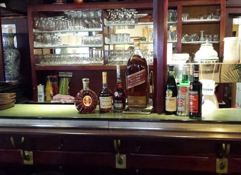 Bar Photo