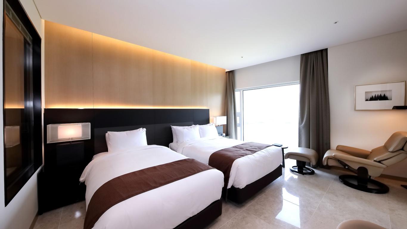 Midas Hotel & Resort