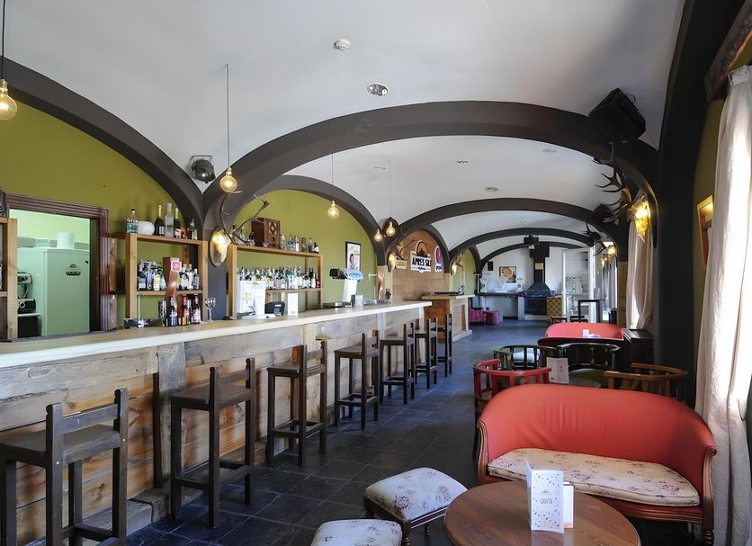 Bar Photo