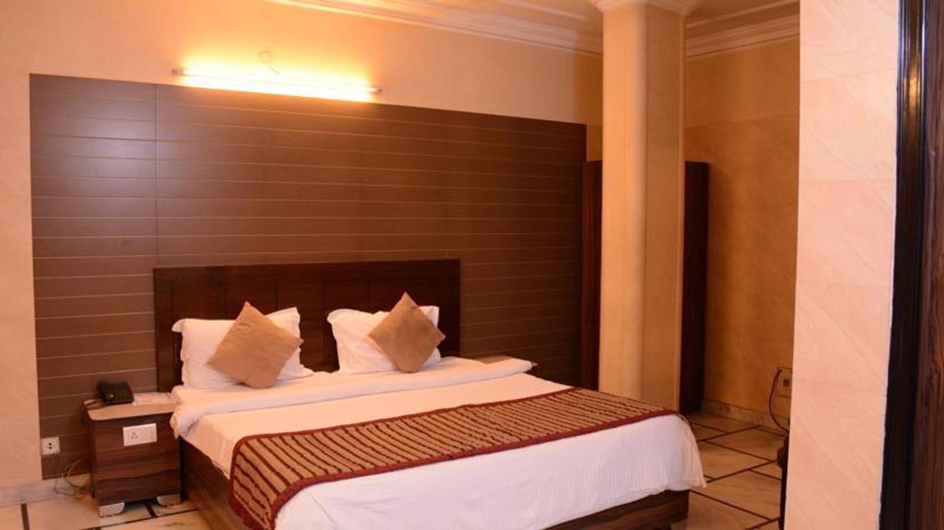 Hotel Bill Palace