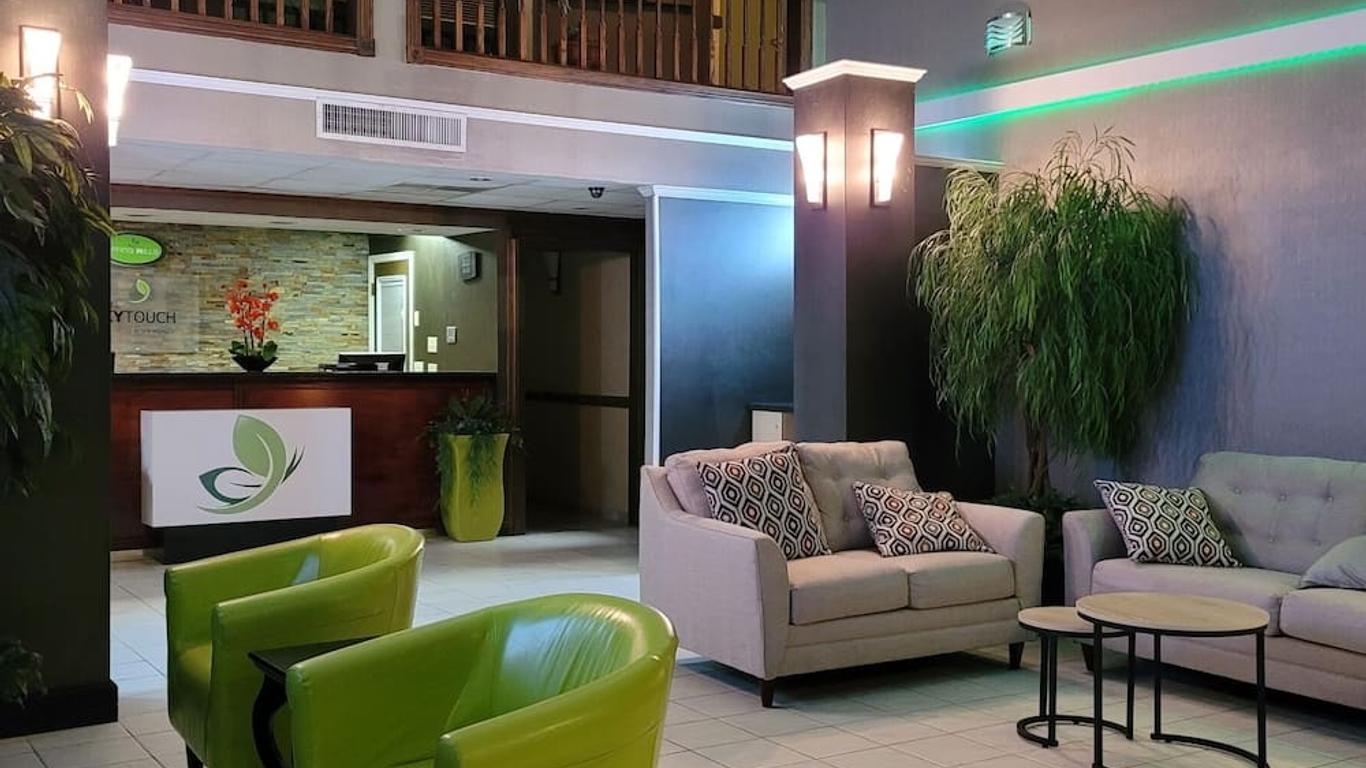 Wingate by Wyndham Lake George